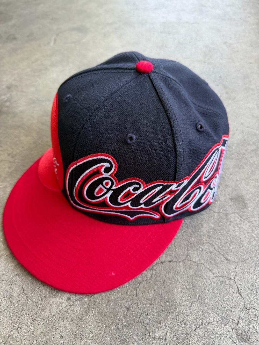 Vintage Coca-Cola Big Logo Snapback Hat One Size Black Red Embroidered Logo